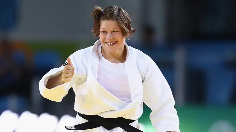 Тина Трстеняк