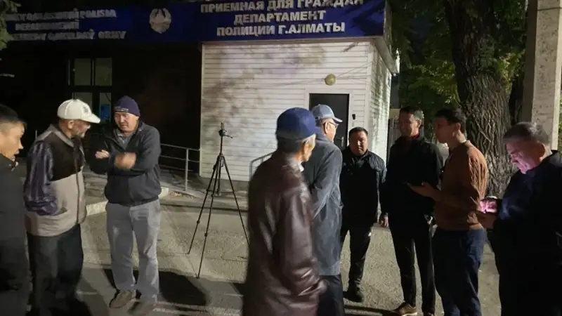 белсенділер