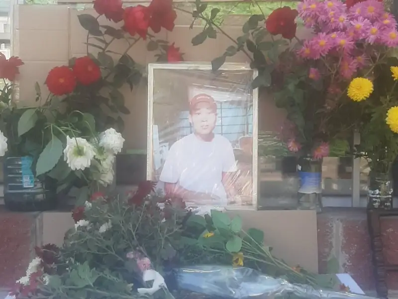 Шерзат қаза тапқан дүкеннің алды