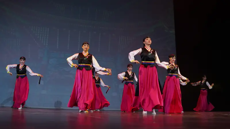 Максим, әнші, порно онлайн Сиськи