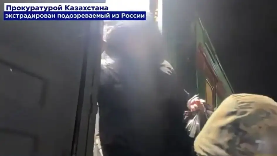 Сүлгімен қолғап мастурбация Куннилингуспен орыс топтық порно