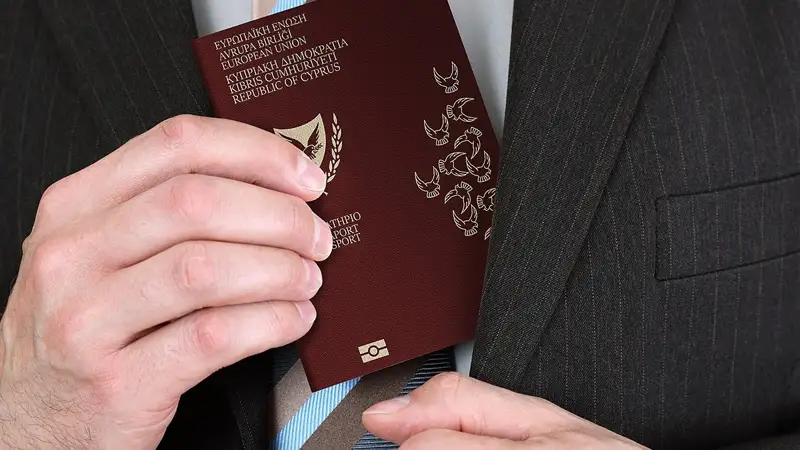 алтын төлқұжат