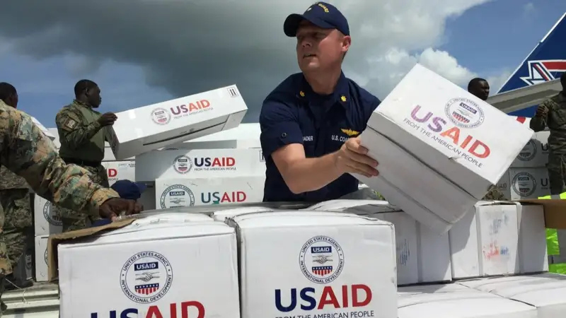 USAID жұмысшылары