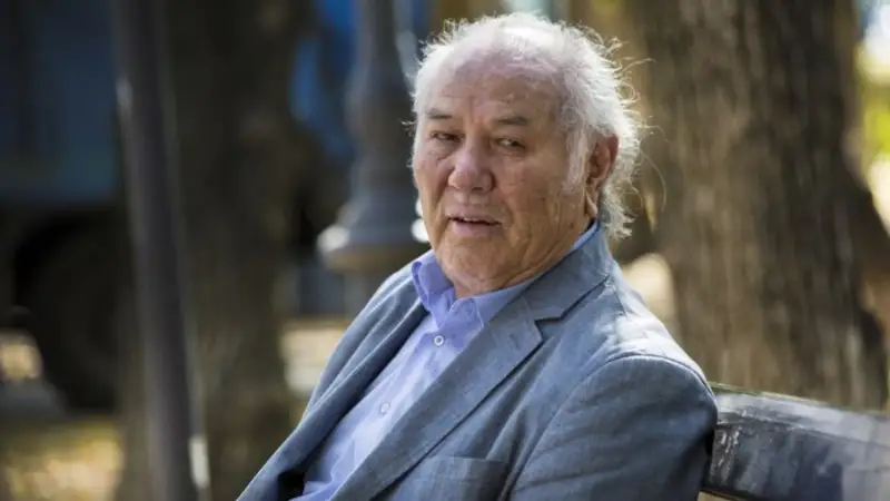 Дулат Исабеков