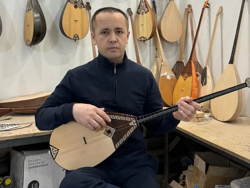 Көкей Меллатұлы