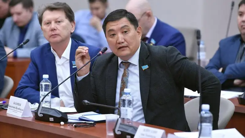 Бақытжан Базарбек