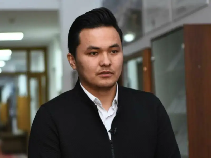 Есхат Мәден