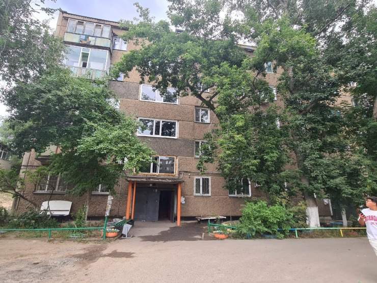 Павлодардағы көпқабатты пәтер Павлодардағы көпқабатты пәтер