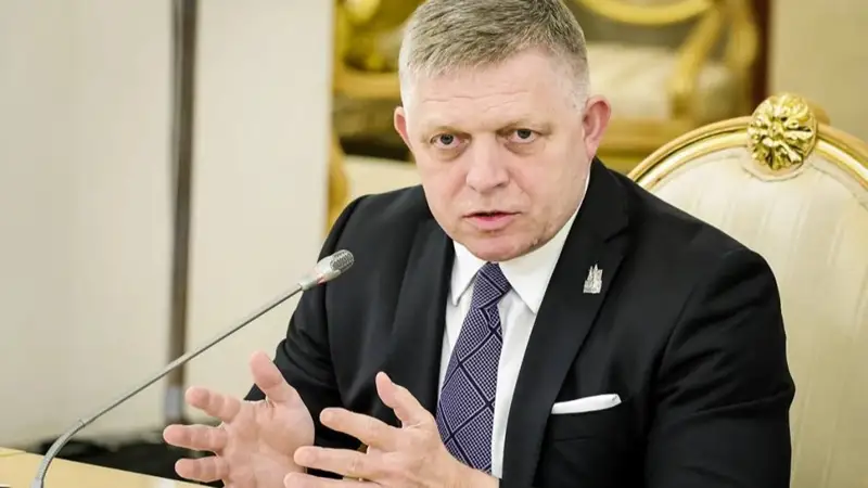 Роберт Фицо