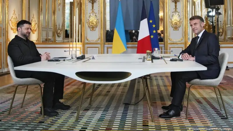 Зеленский мен Макрон