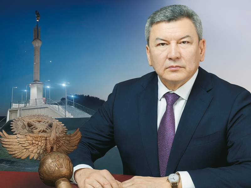  Ғауез Нұрмұхамбетов 