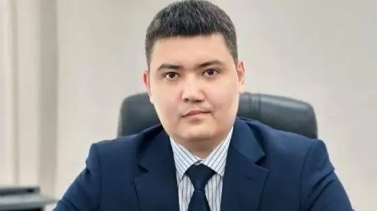  Ерболат Доспанов 