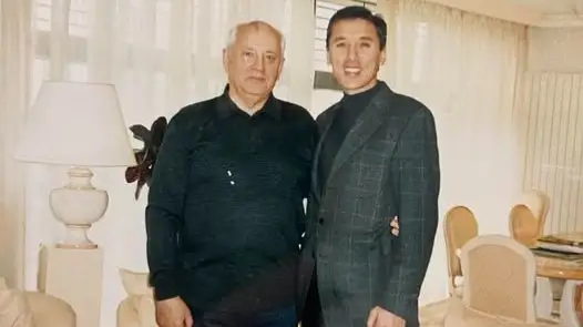 Горбачев пен Болат Әбілов