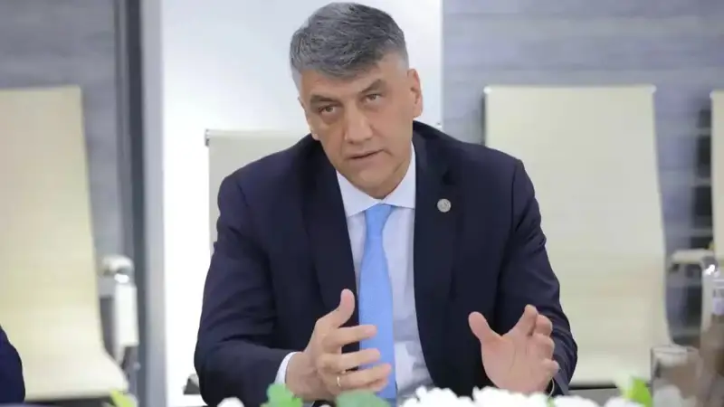 Алишер Кадыров 