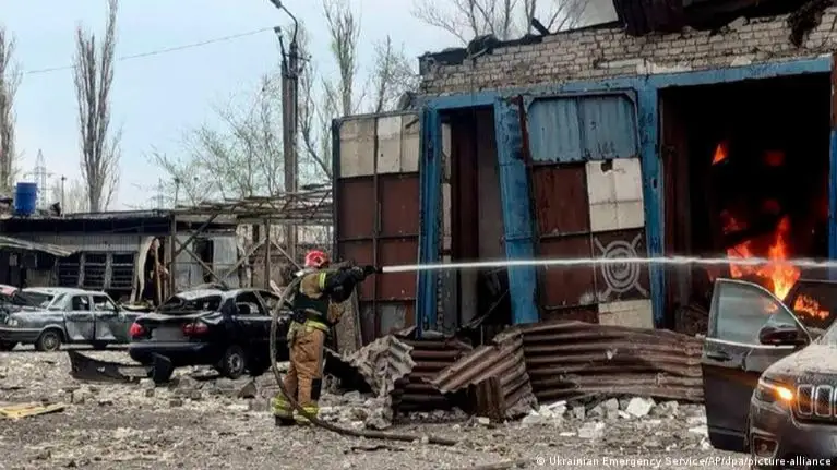 украина
