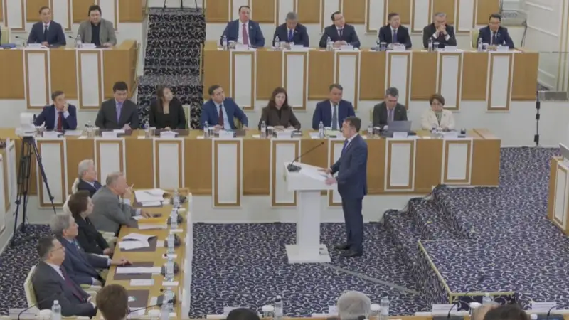  Ерлан Сарсембаев 