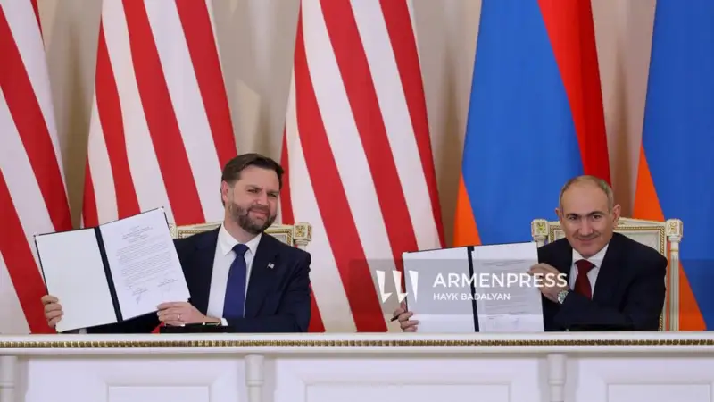 Вэнс пен Пашинян 