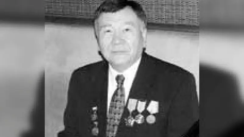  Алтай Қадыржанов 