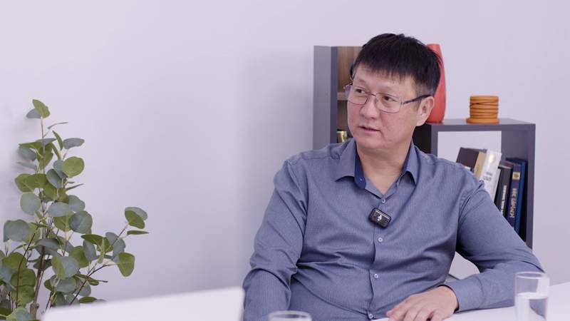 Марат Әпешов