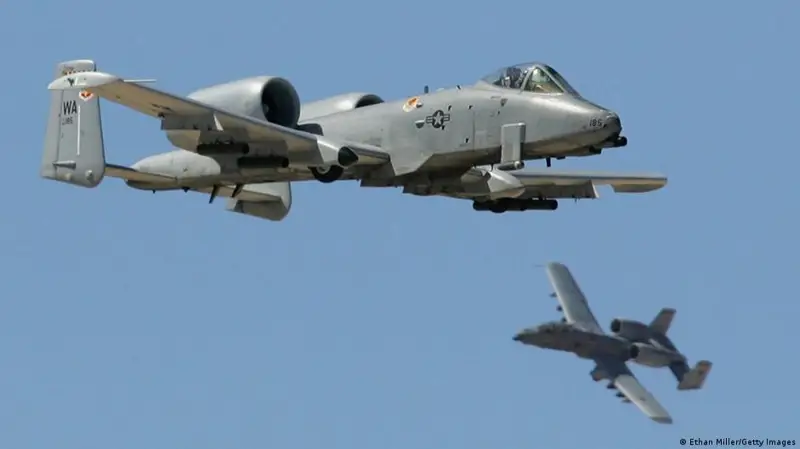  A-10 
