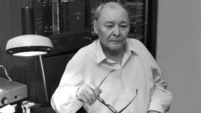 ҚАЙЫМ МҰХАМЕДХАНОВ