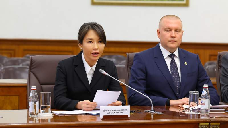 Динара Шүкіжанова