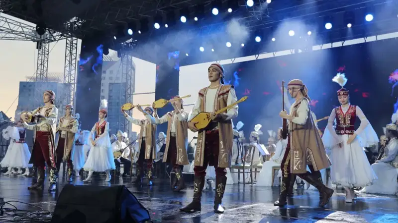 Домбыра